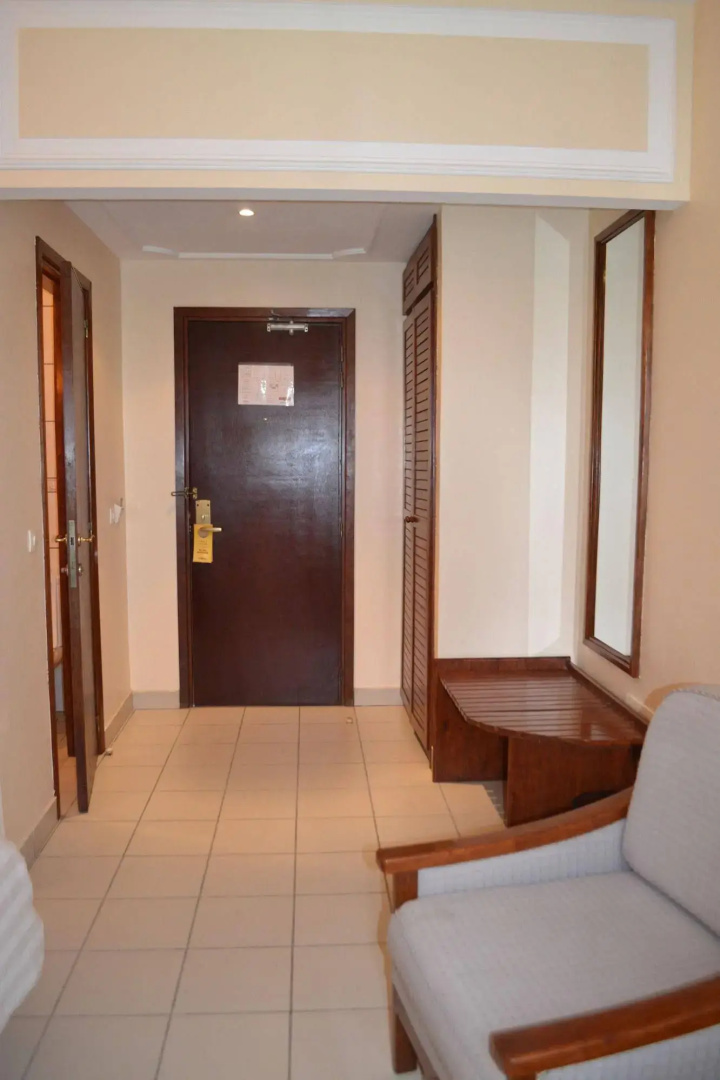 Planet Hotel