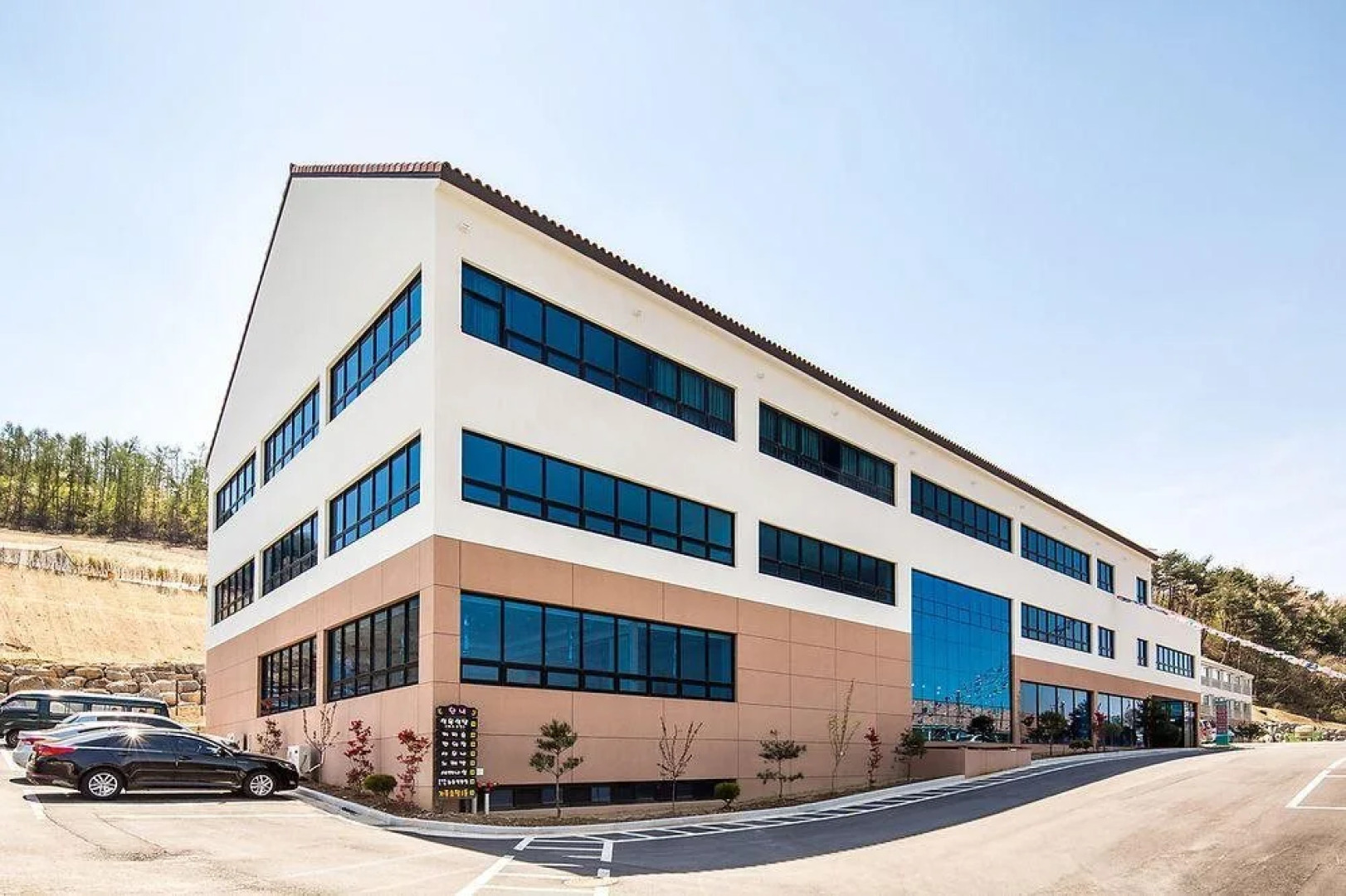 Milmo Redskirt Camping Resort Caravan Park