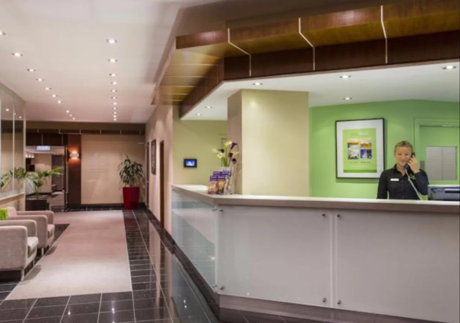 Willis Wellington Hotel