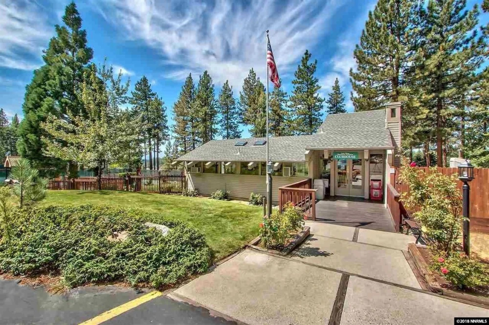 Mv55: Lake Village Remodel Condo With Pool & Hot tub