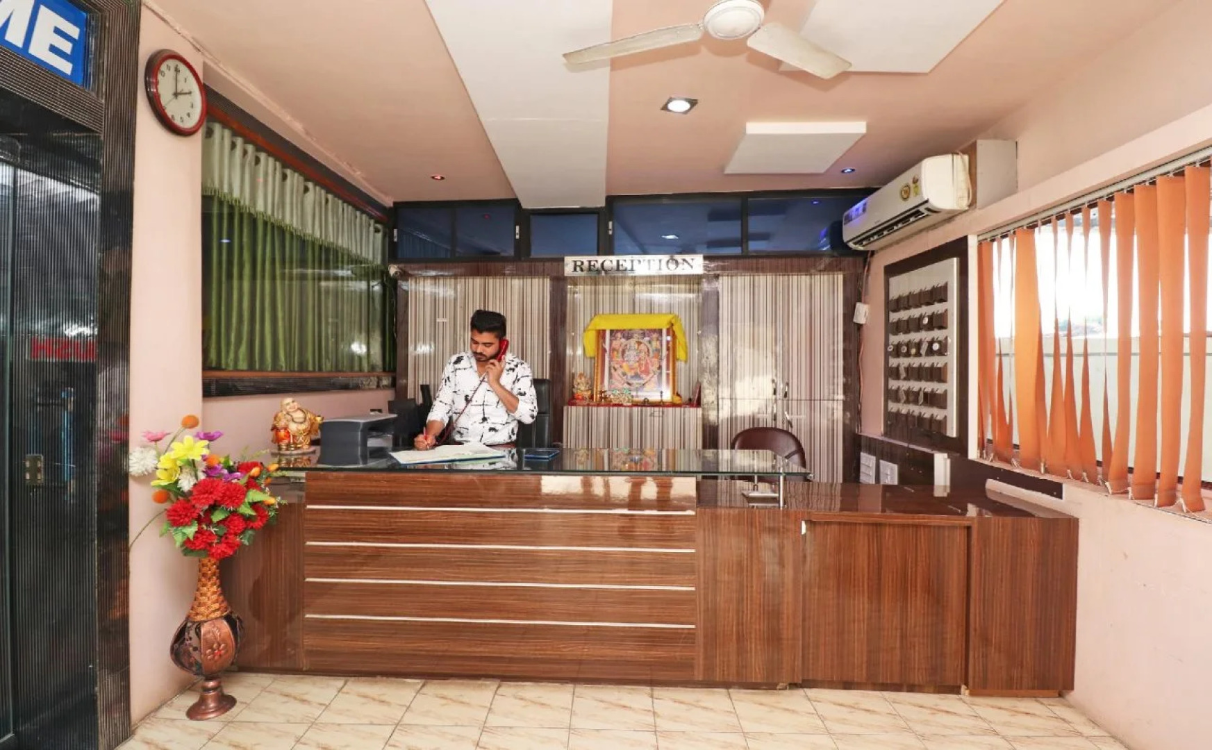Shivam Residency And Restaurant By OYO Rooms