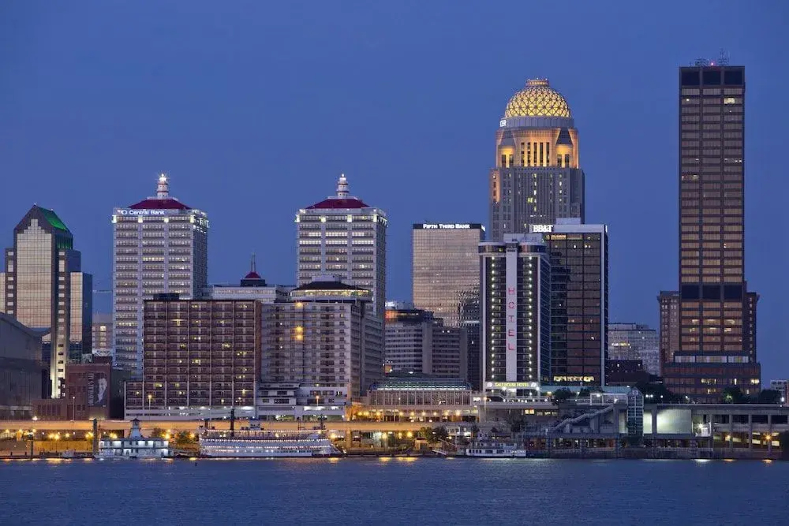 Sheraton Louisville Riverside Hotel