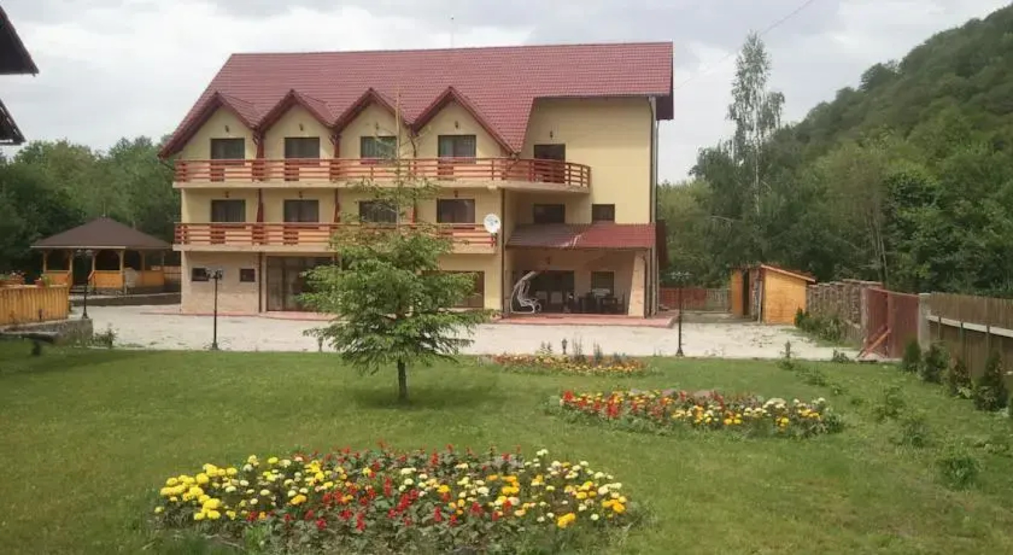 Pensiunea Roua Muntelui