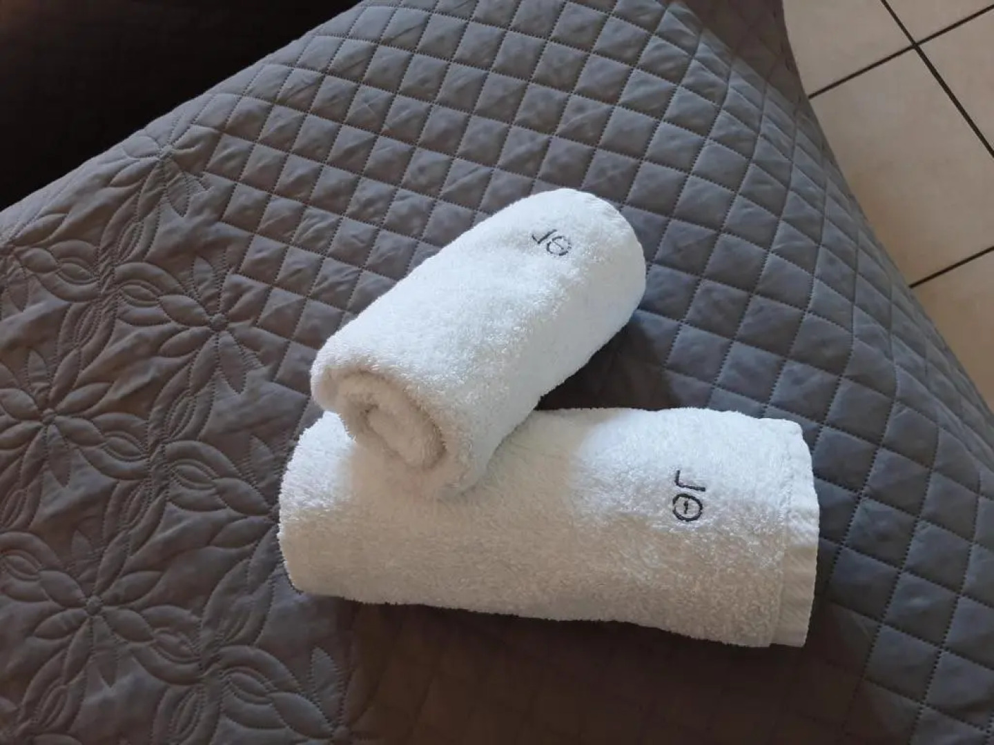 Theramvos Studios By Thomas