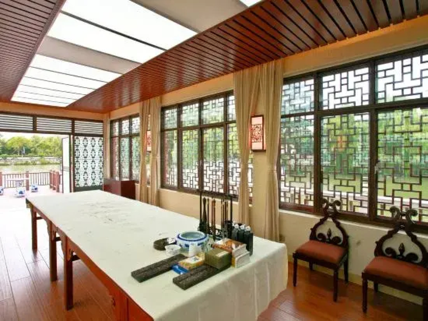 Nanhu Hotel
