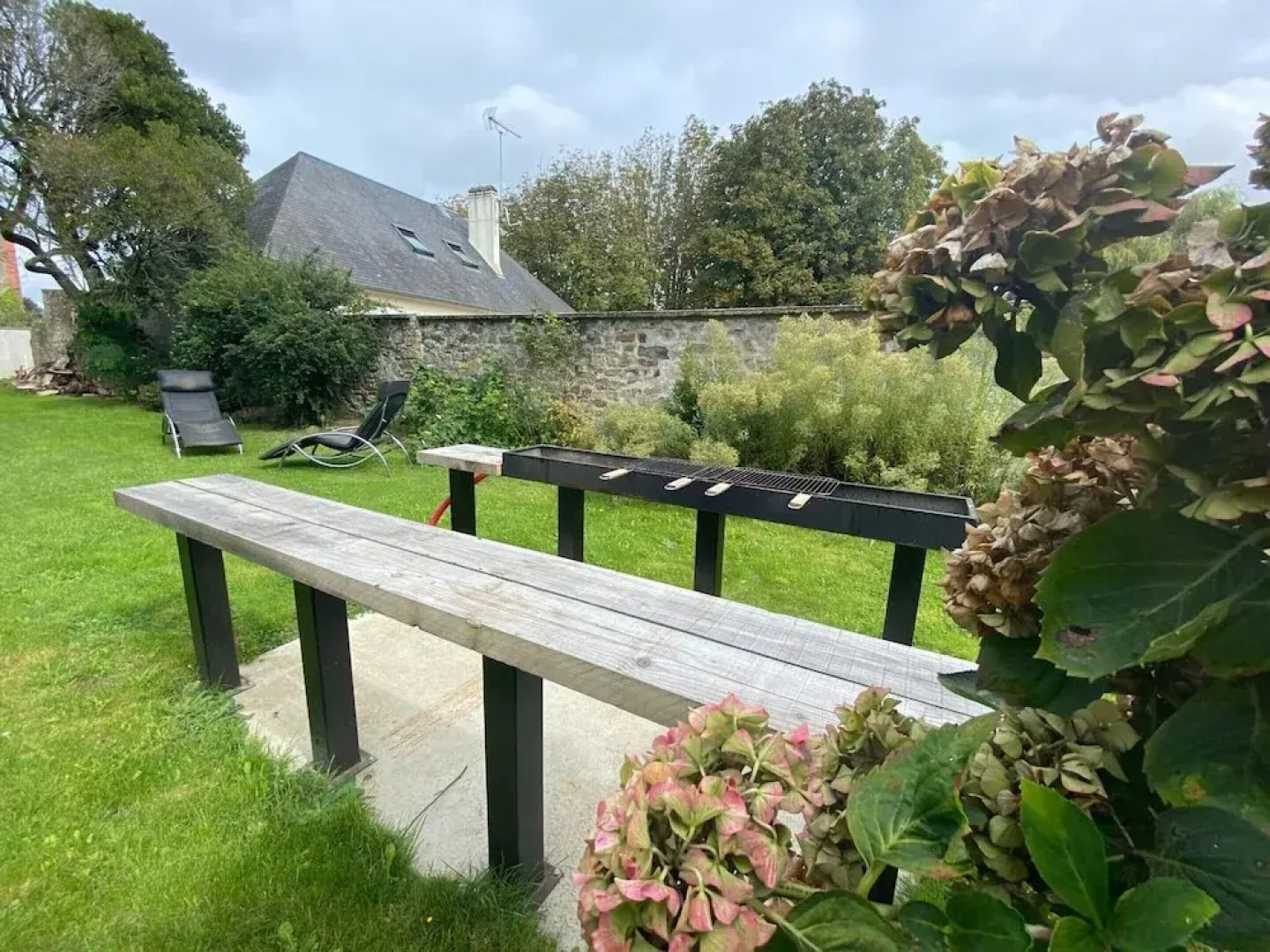 Comfortable Apartment in the Elegant Manor House