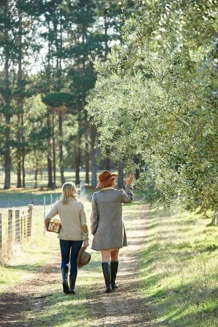 Olio Bello Lakeside Glamping