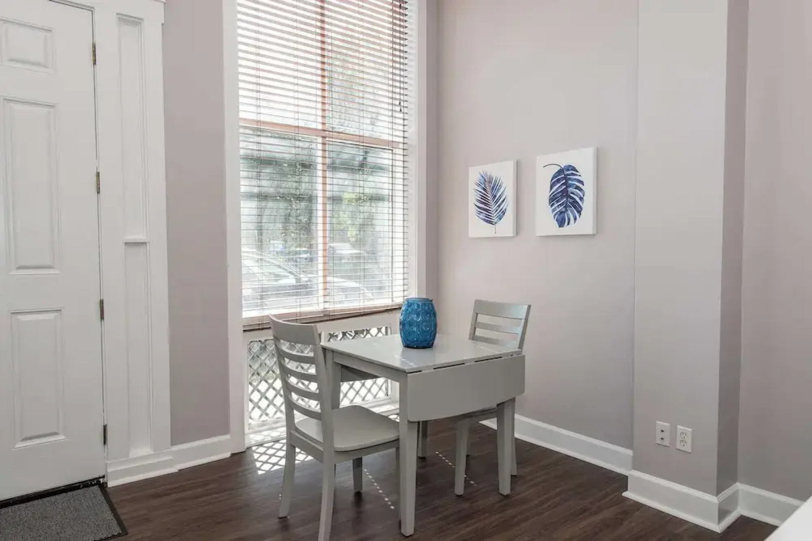 Heart of Mainstrasse Apt 1
