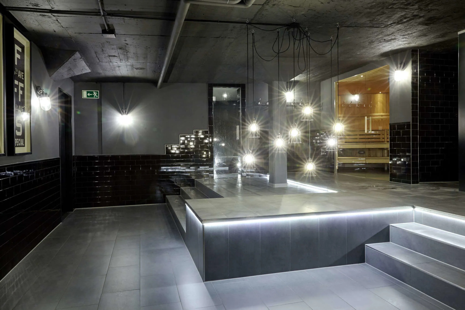 Glärnischhof by Trinity