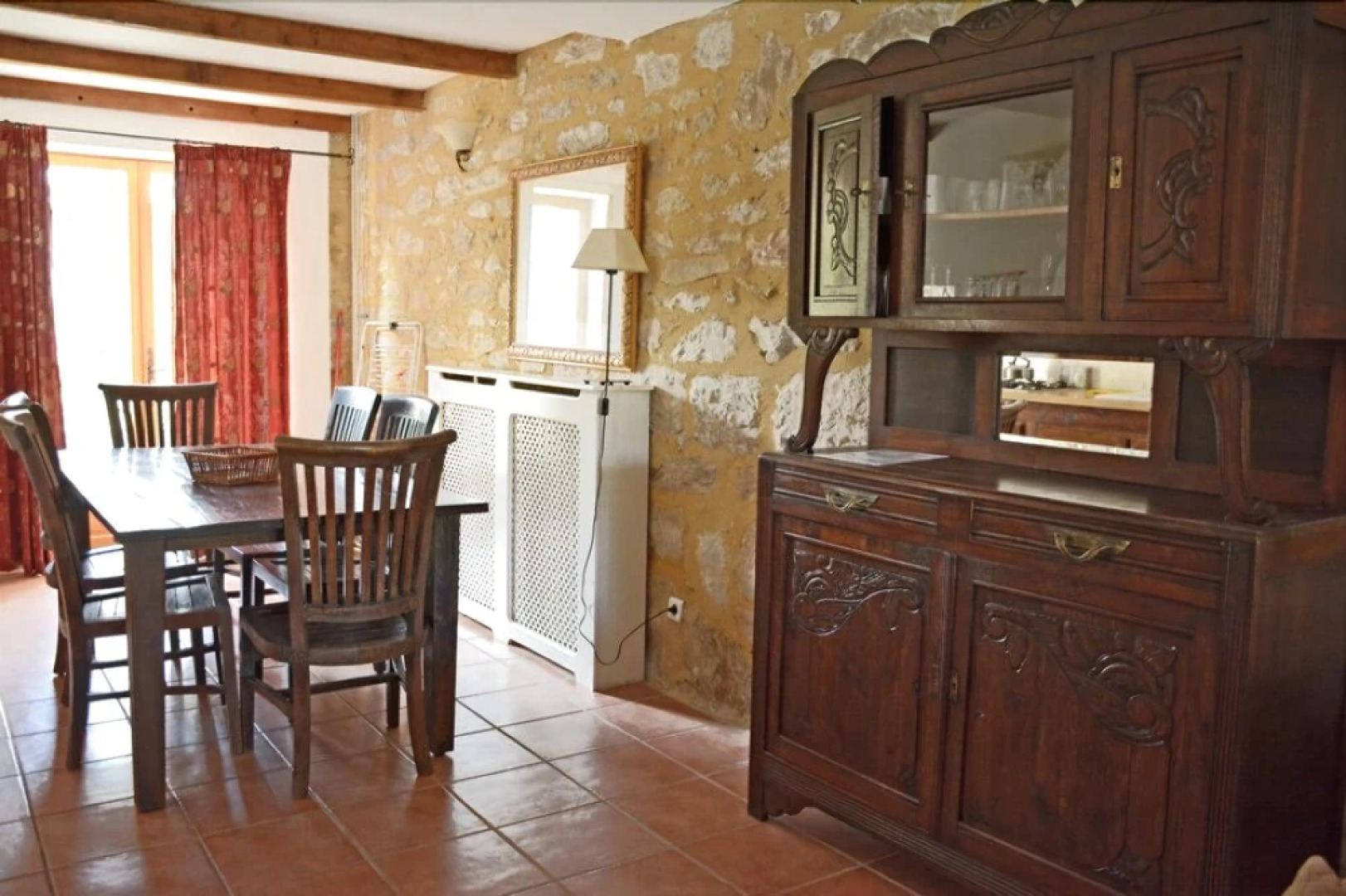 Holiday apartments at the courtyard of French château