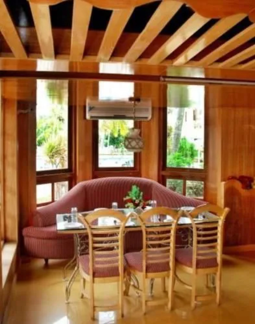 Hotel Singaar International