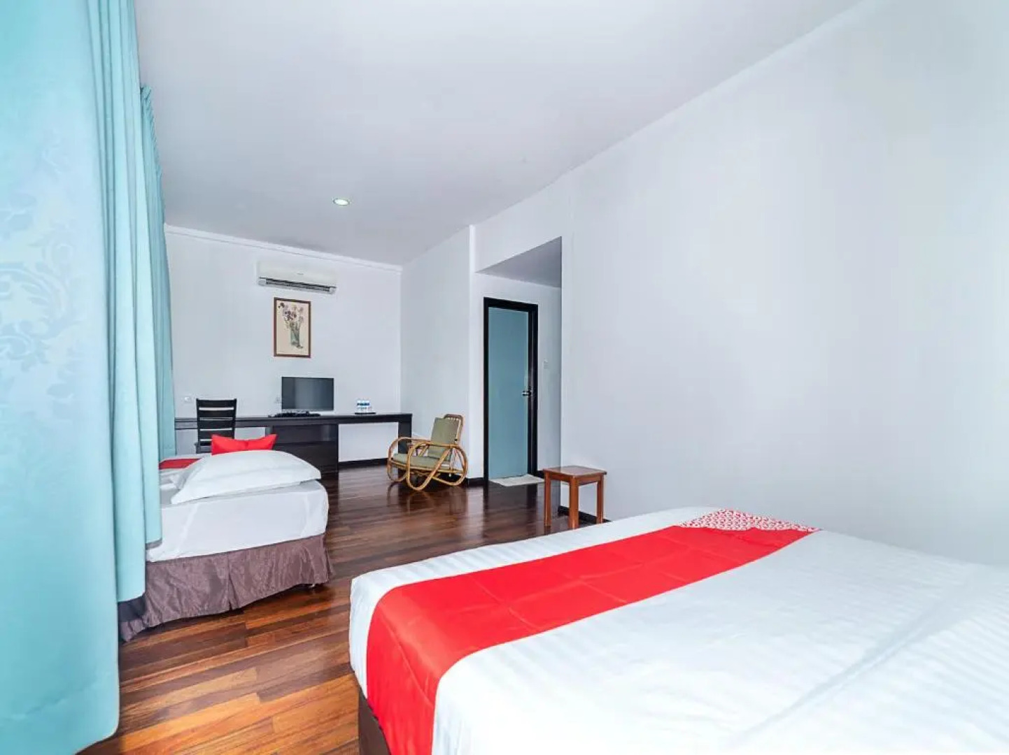 Hotel O Eagle Wood Garden