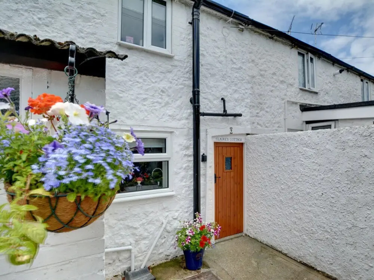 Cozy Holiday Home in Hythe Kent With Garden