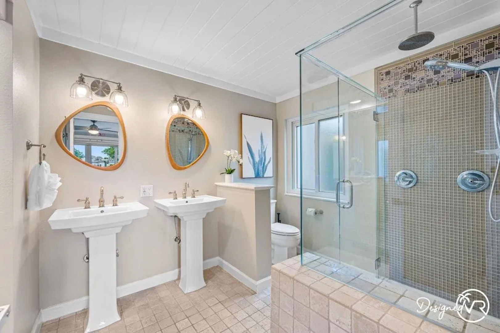 Chic 8BR with Heated Pool & Waterview