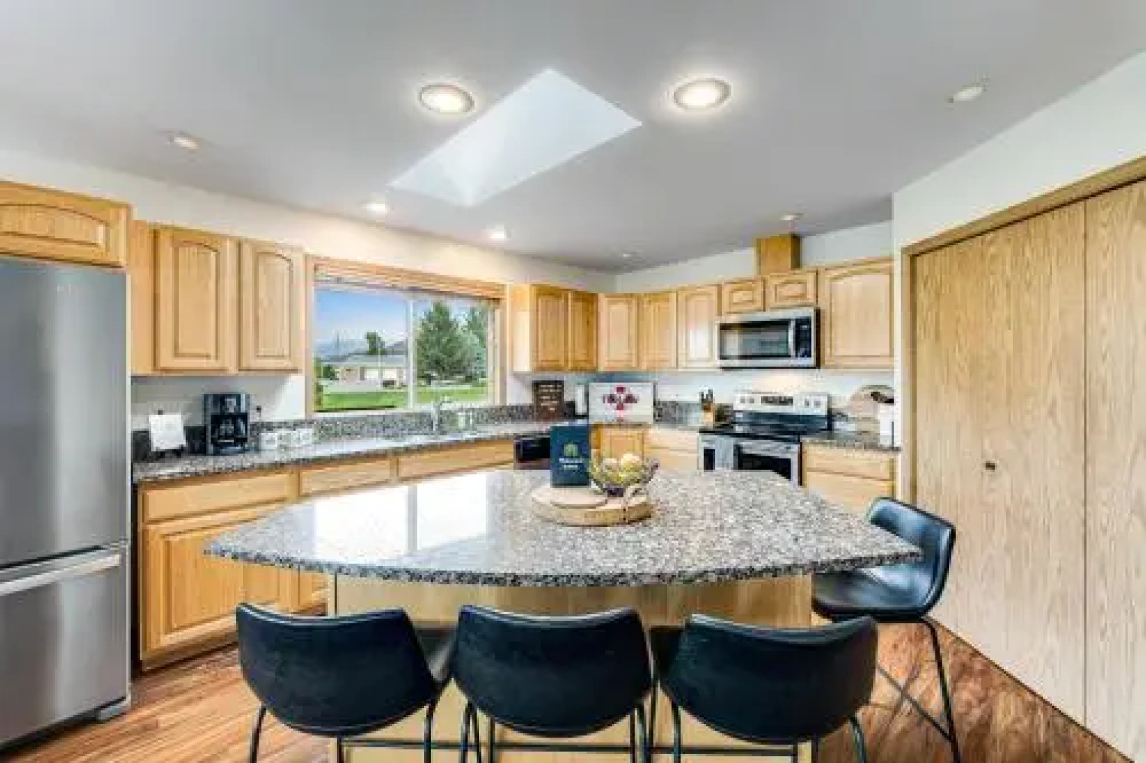 La Via Bella Retreat by the Lake