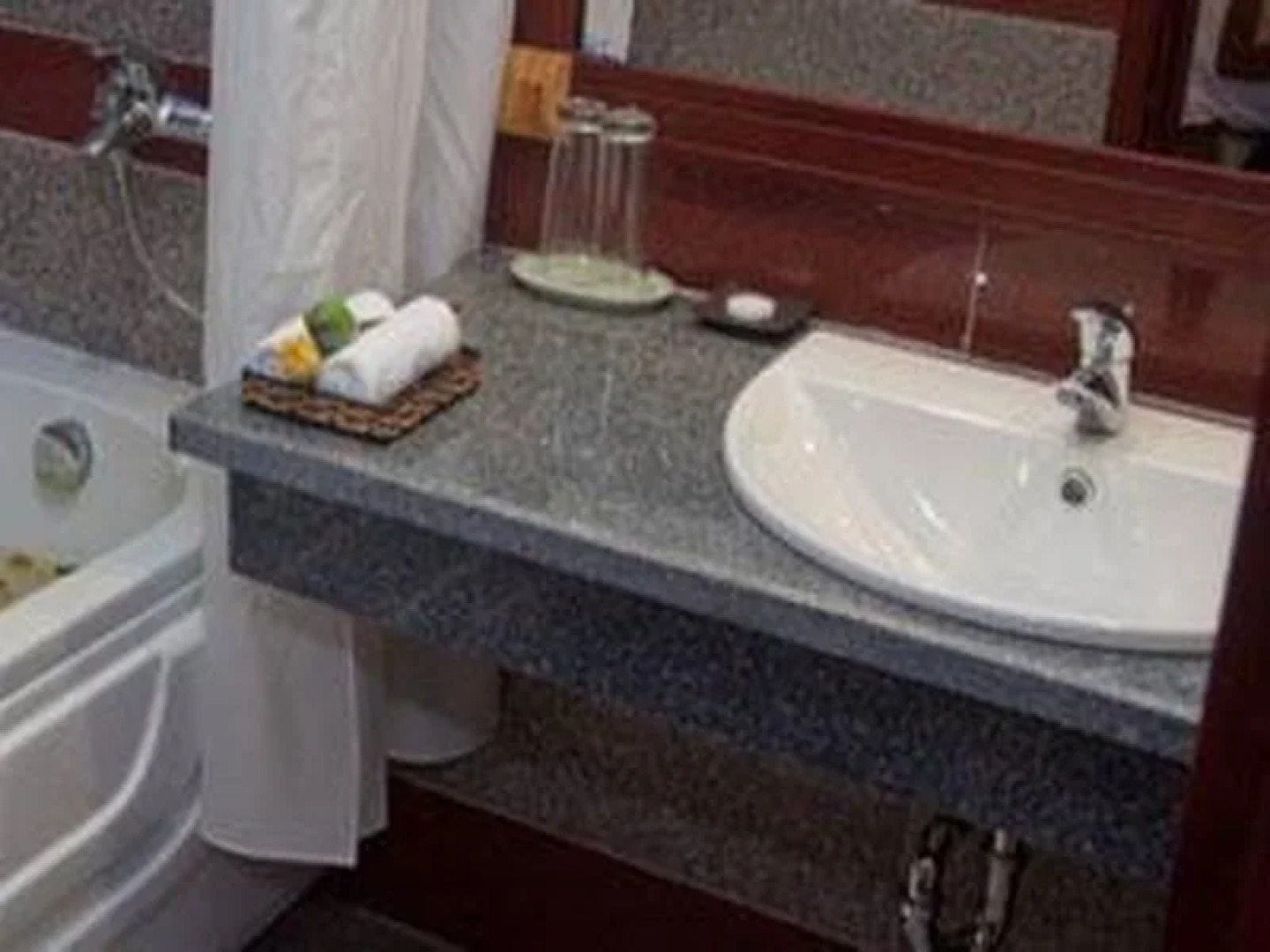 Duc Long Gia Lai 1 Hotel