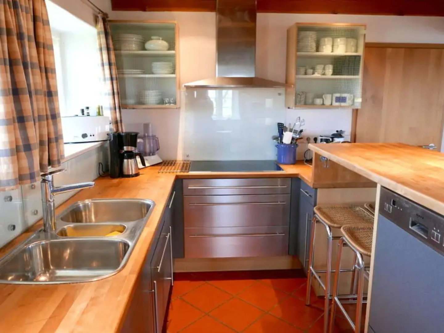 Poppenbull Thatched House