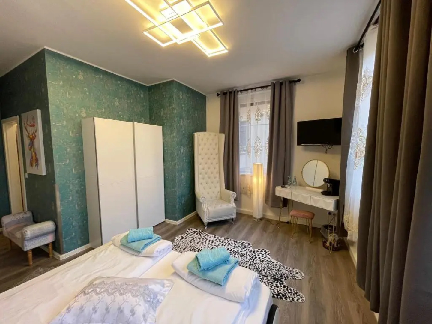 Отель Maison LeMi