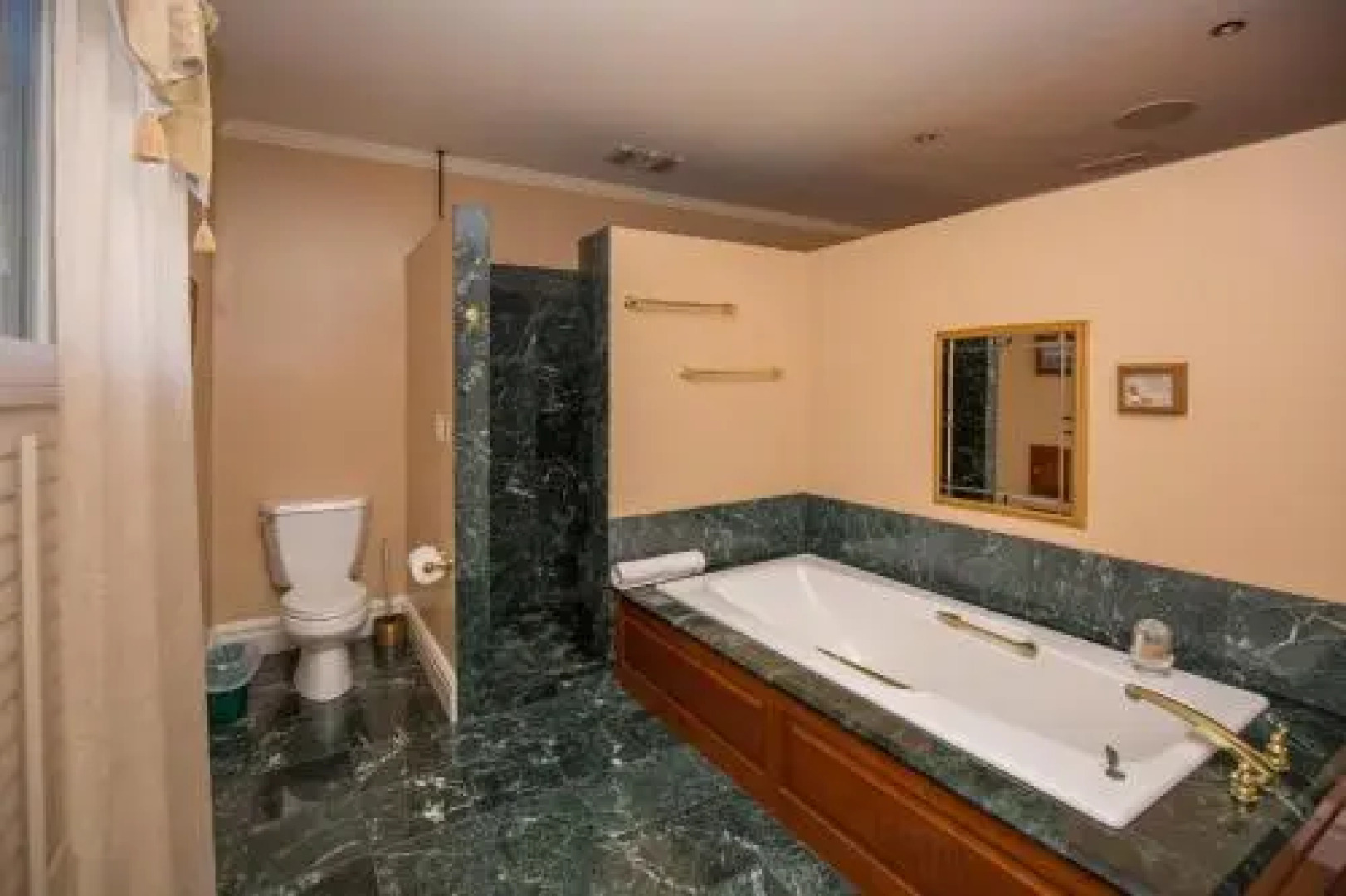 A. P. Green House Bed and Breakfast