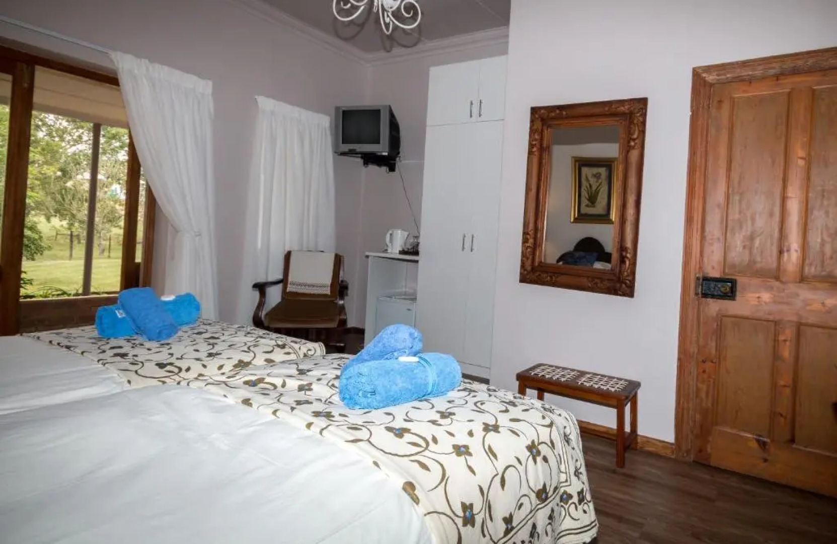 Lalani B&B/Self catering Cottages