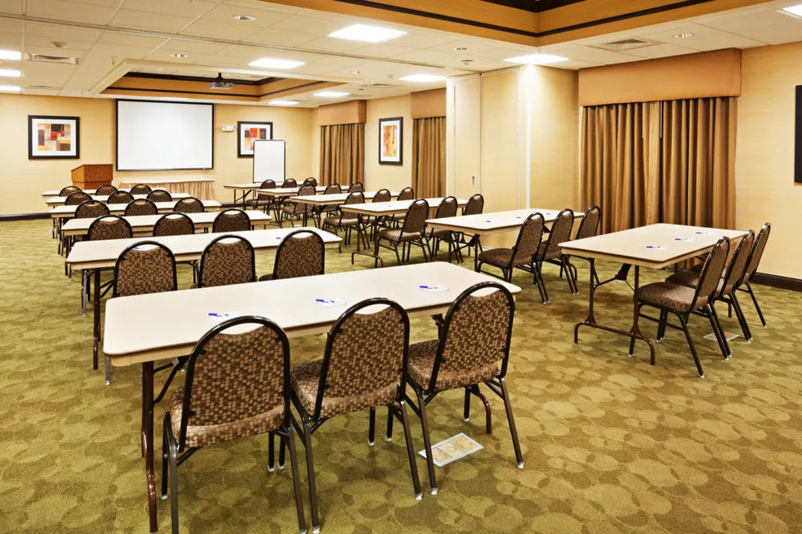 Holiday Inn Express Hotel & Suites Mount Juliet - Nashville Area