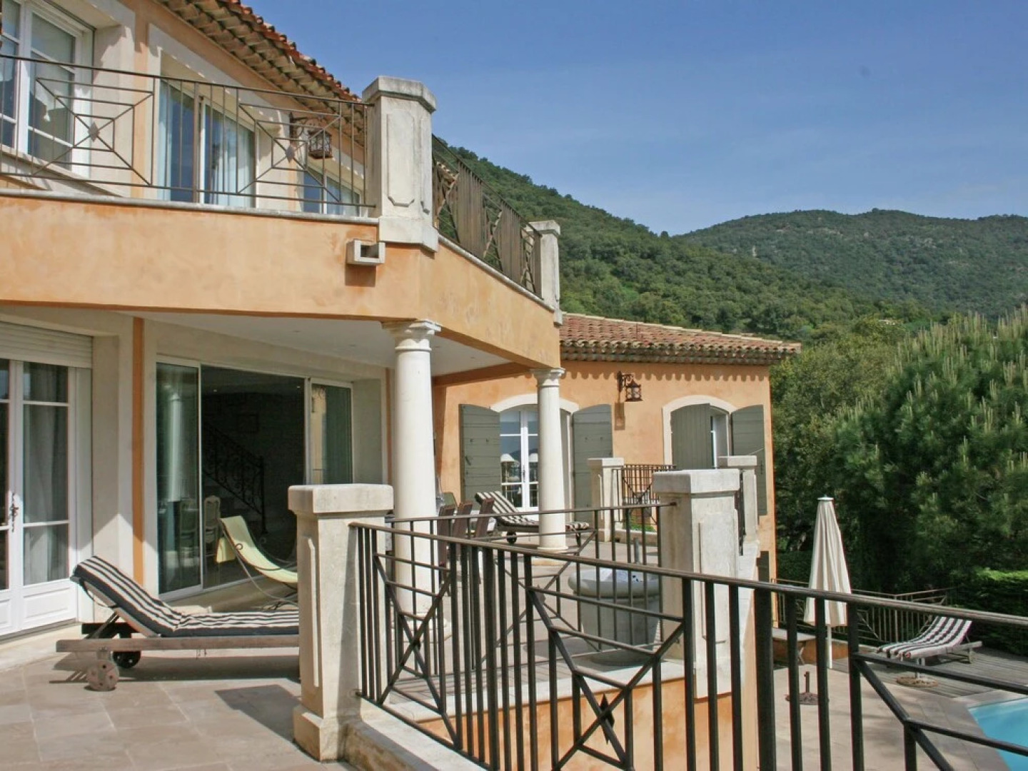 Beautiful Villa with Swimming Pool in Cavalaire-sur-Mer