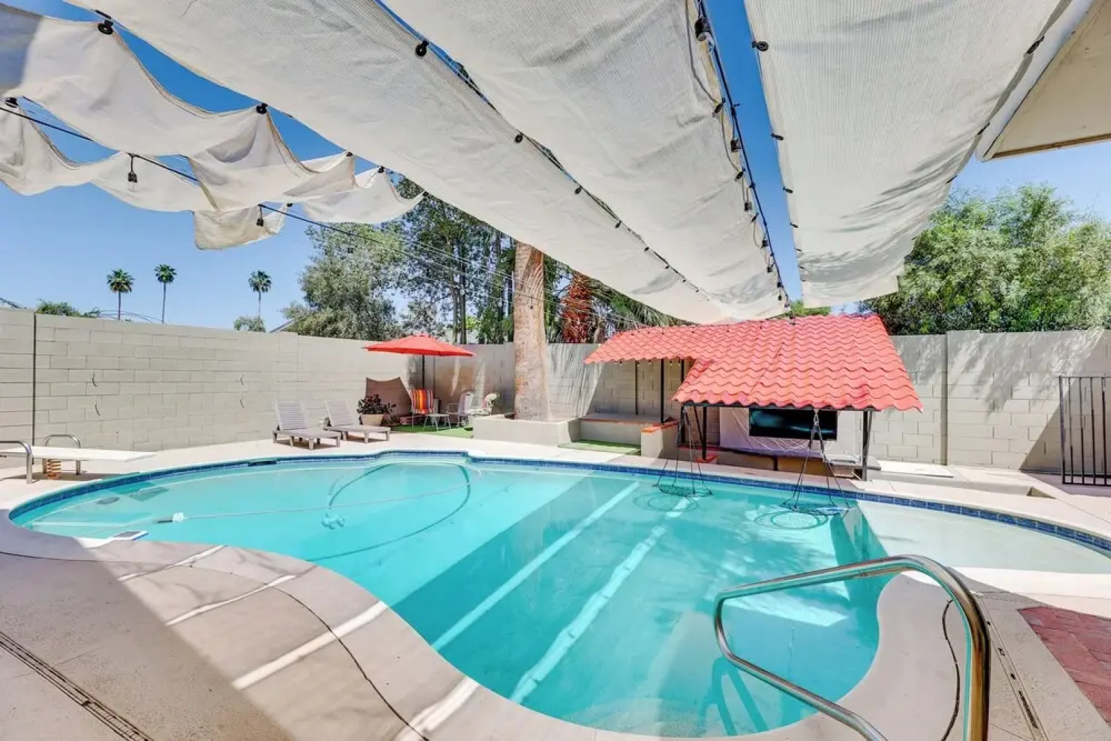 Pet-friendly Mesa Home w/ Community Amenities!