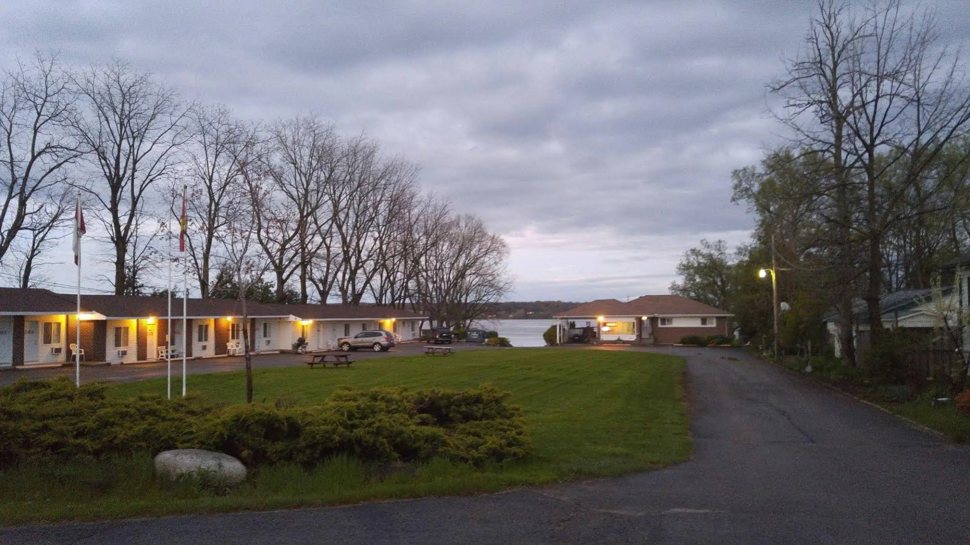 Bayside Motel