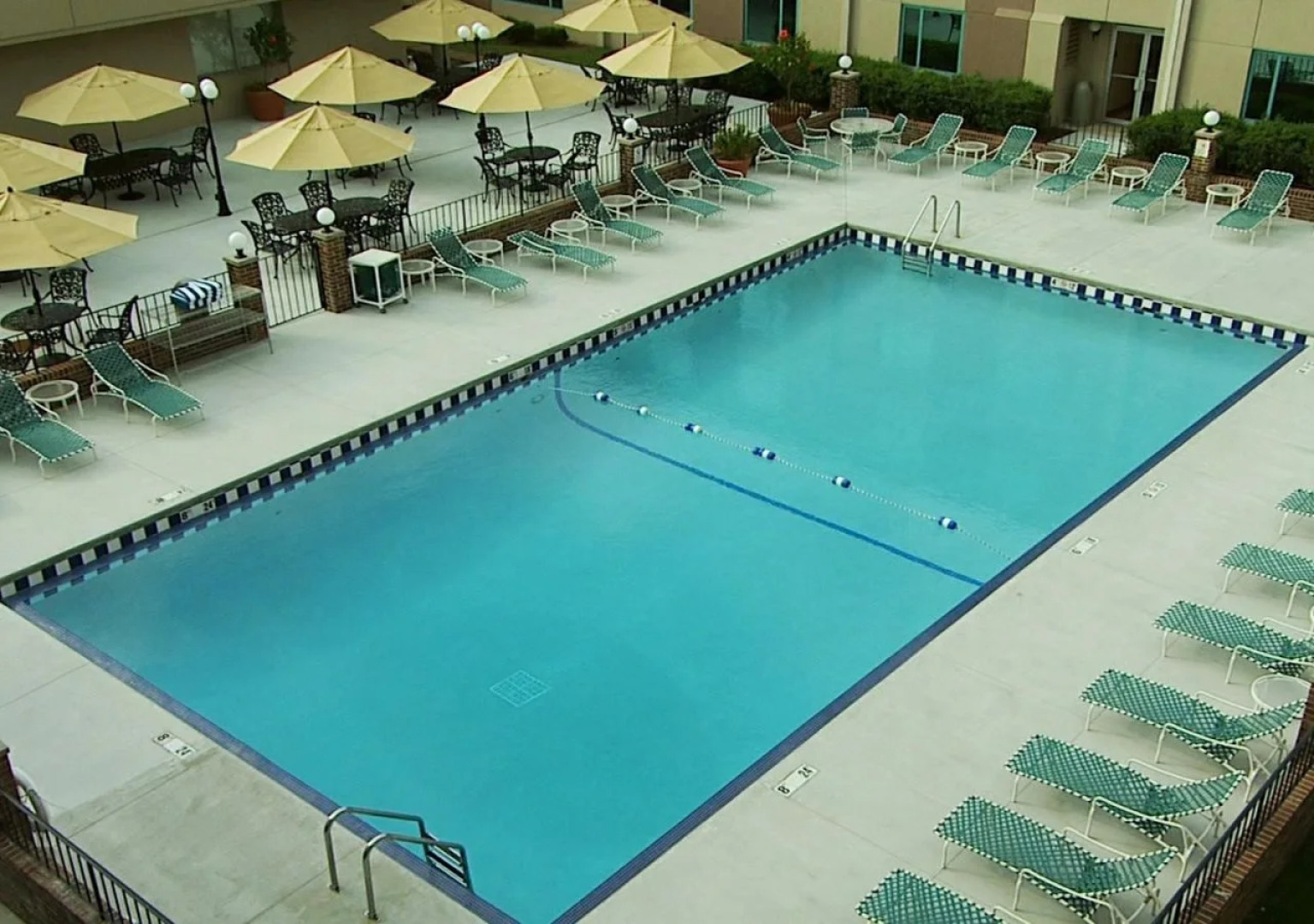 Crowne Plaza Hotel Chicago-Northbrook