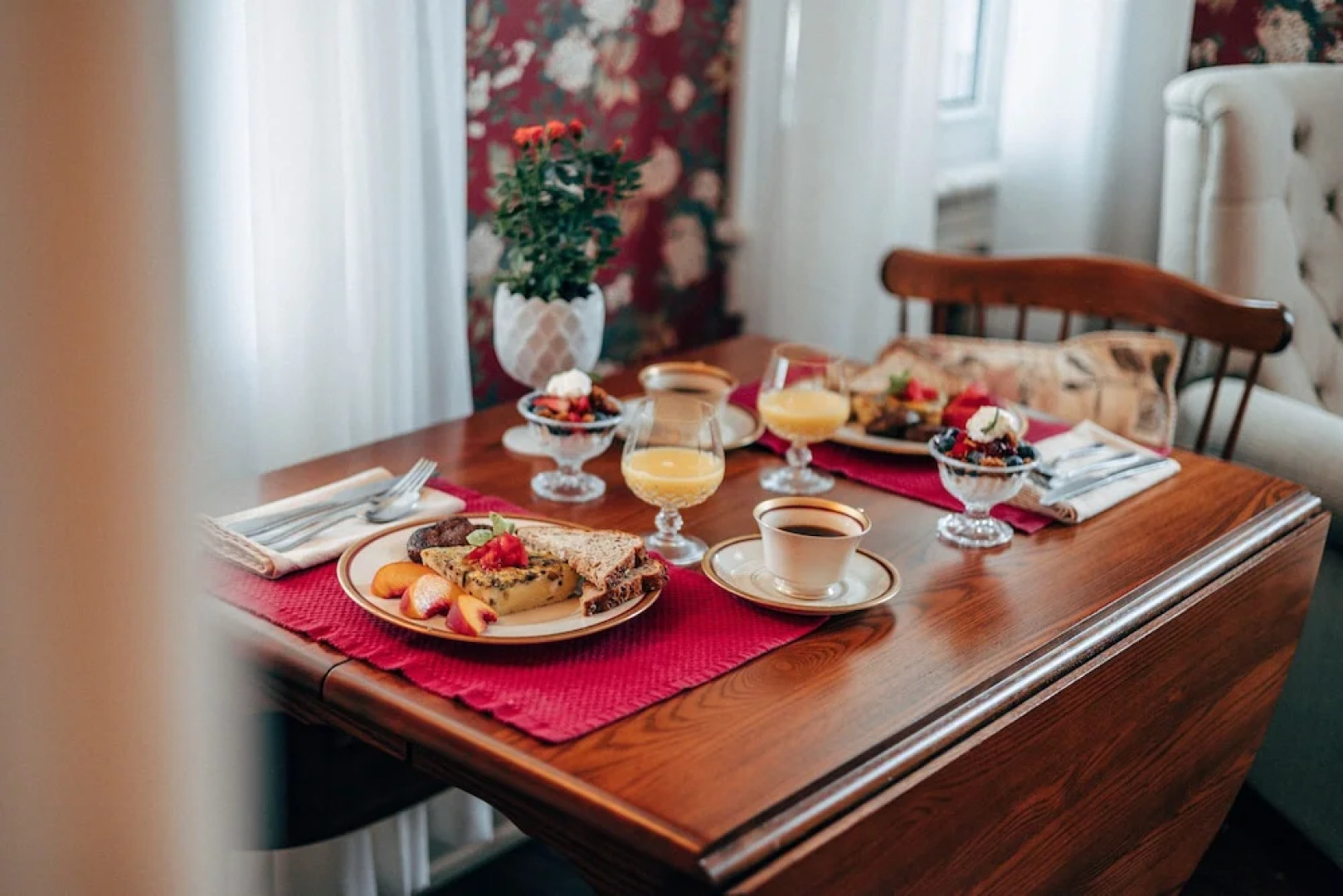 The Bella Victoria- Adult Only