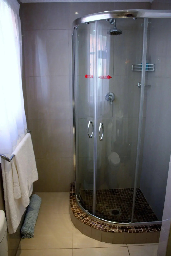 Somerset Lodge Montagau