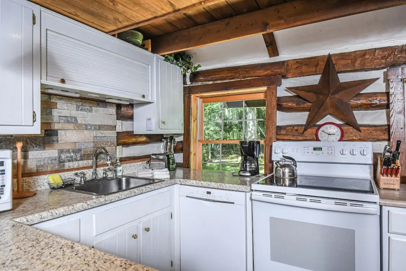 Tucked Inn 4 Bedroom House