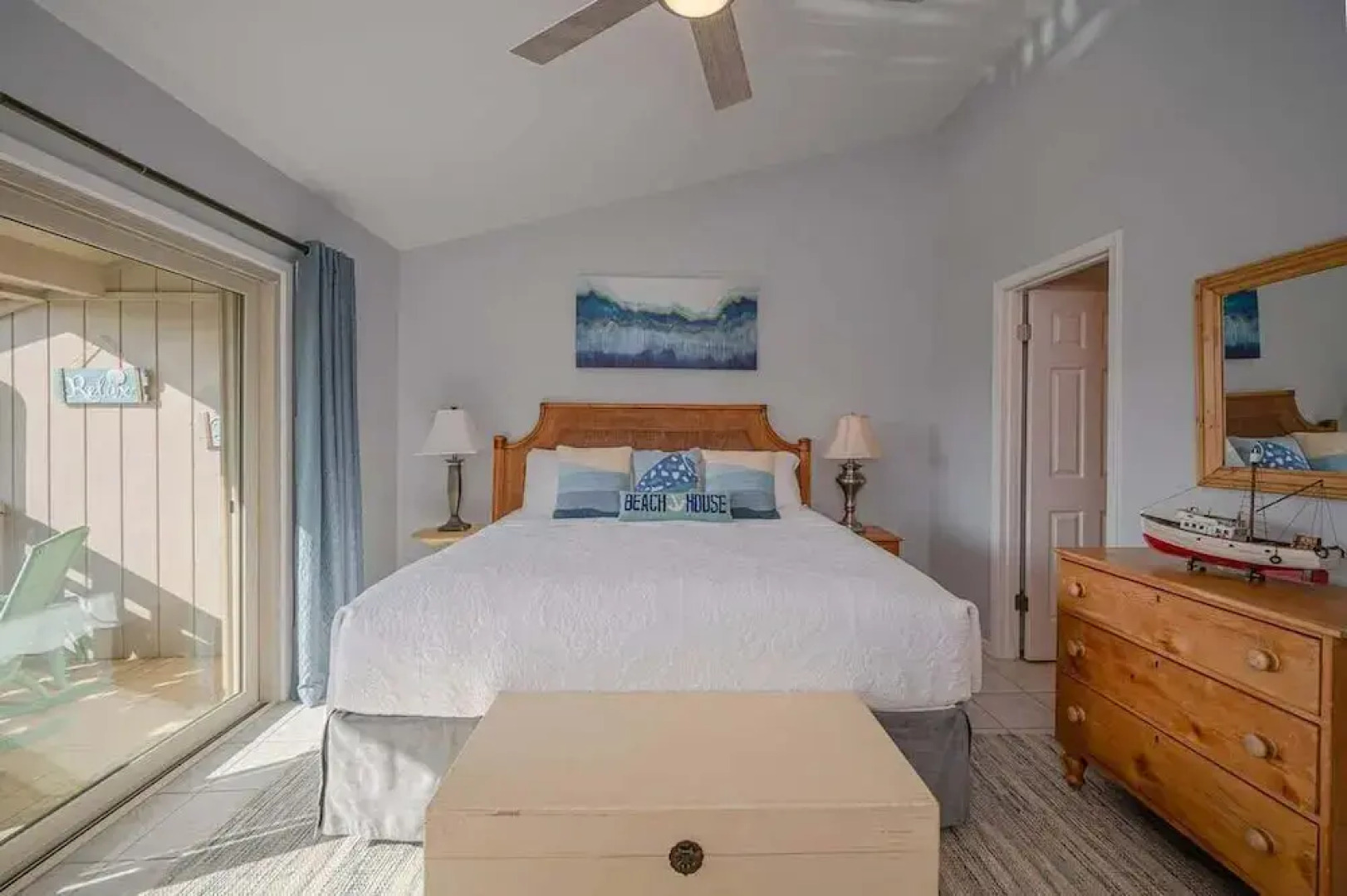 Seaside Cottage With Water Views!