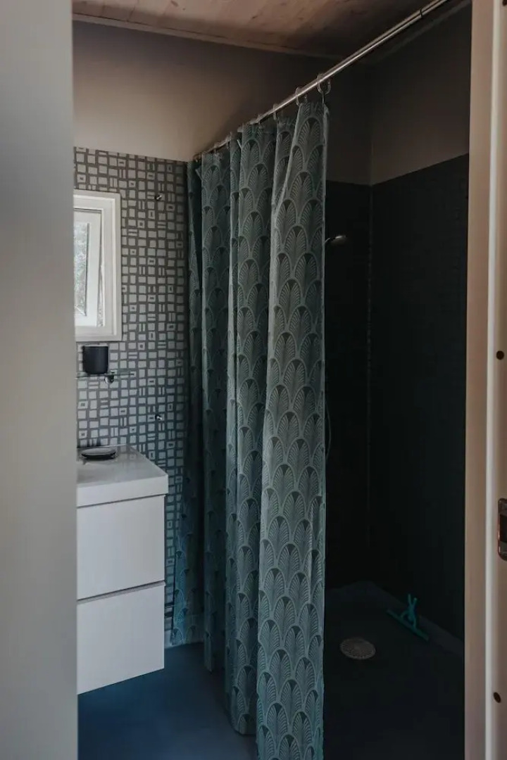 Mavens Kustnära Stugor