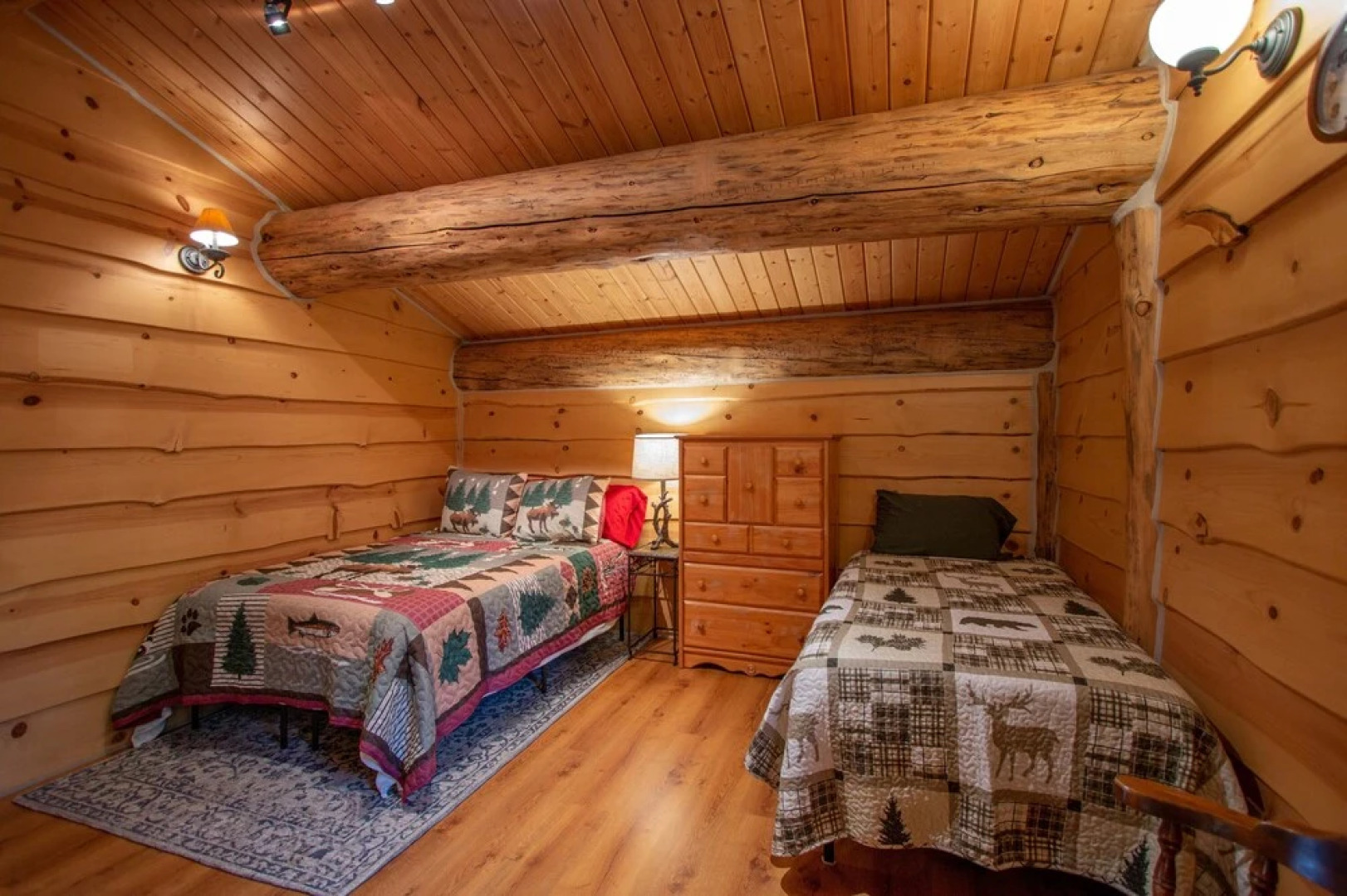 The Log Cabin 2 Bedroom Home by RedAwning