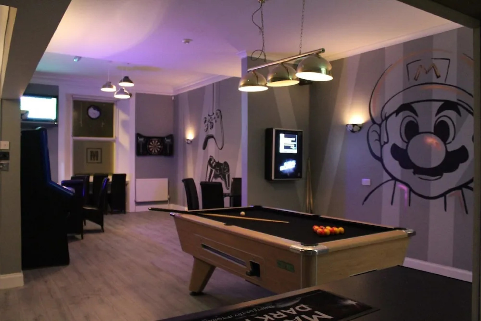 Marviks Sports Bar and Grill