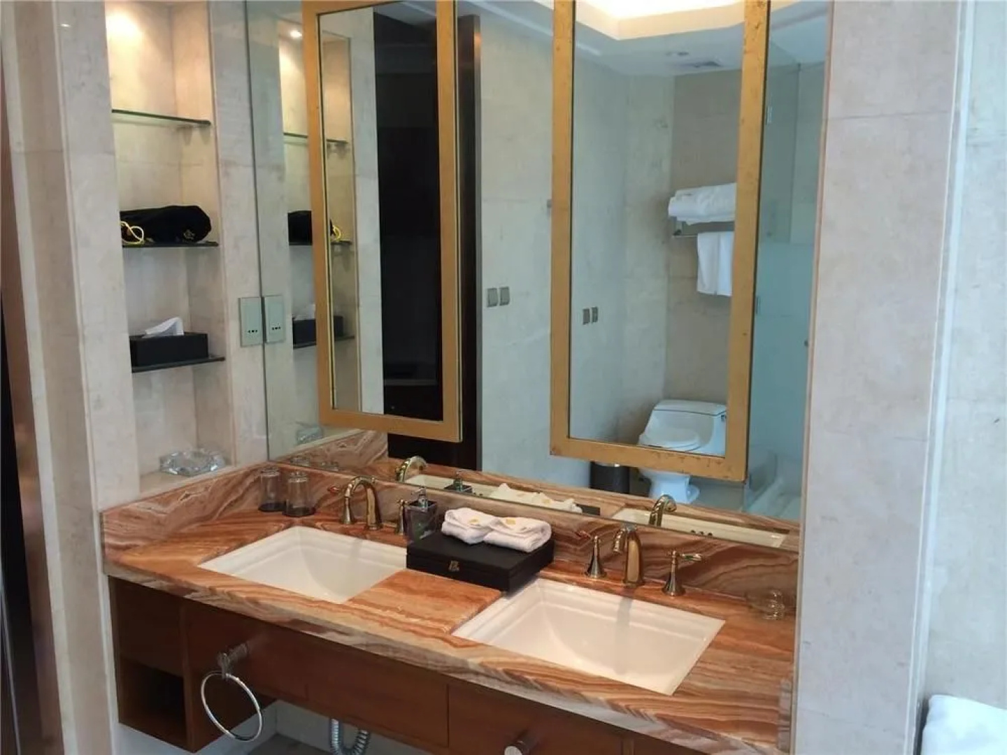 Zhoushan Putuo International Yacht Club Resort