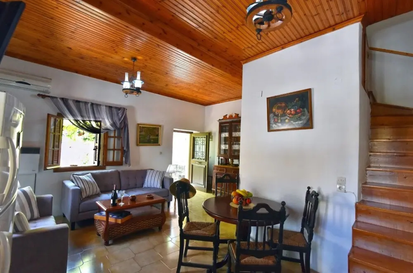 Traditional Greek Maisonette in Antiperni Village