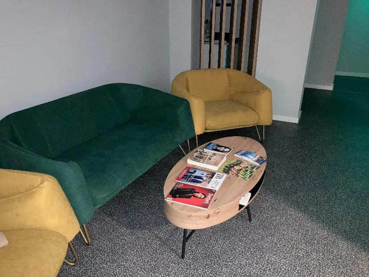 H 11 Downtown Aparthotel