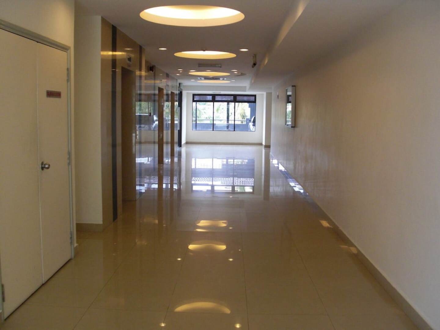 8 O Clock Lodge Condo Bandar Utama