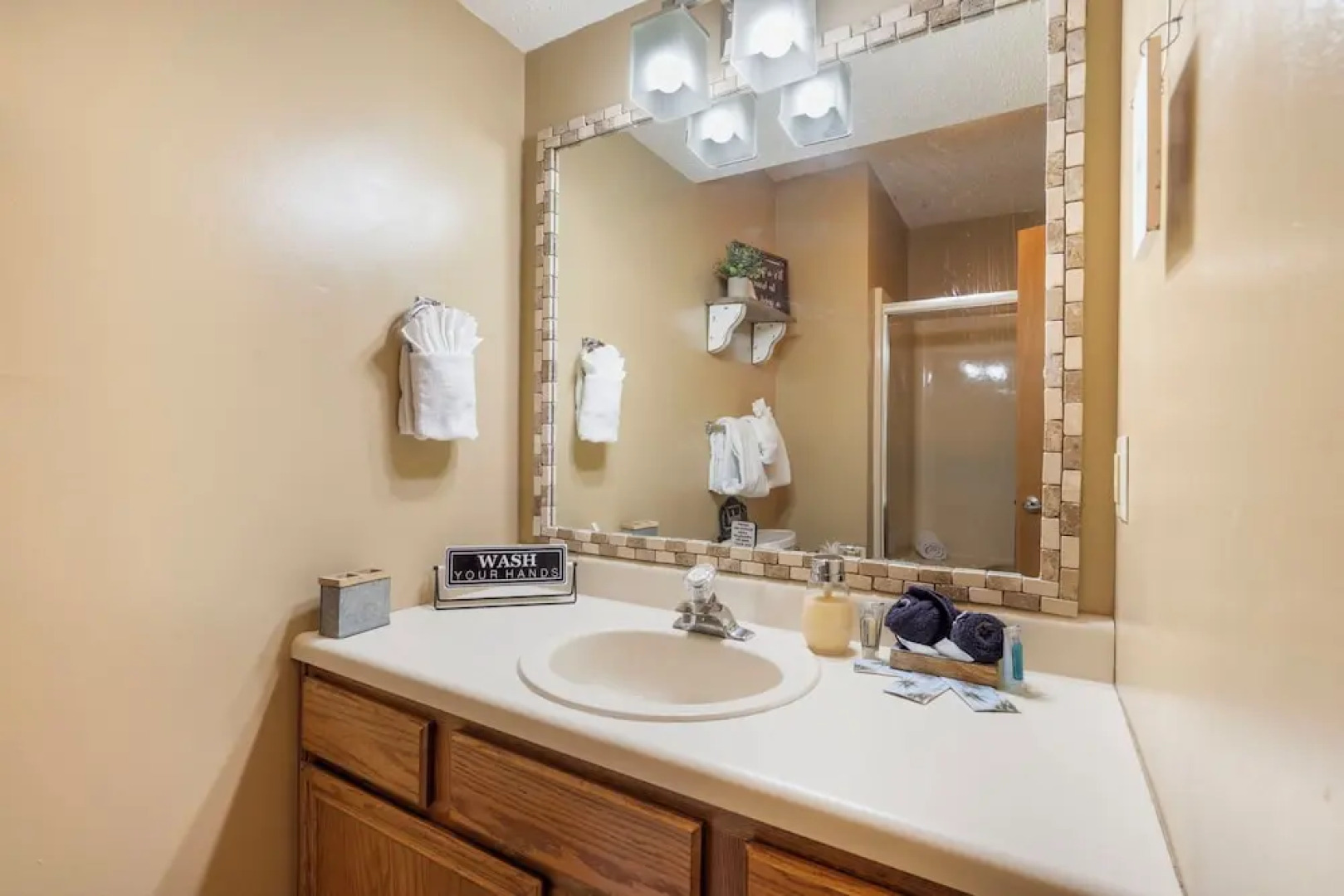 The Circle Retreat 8