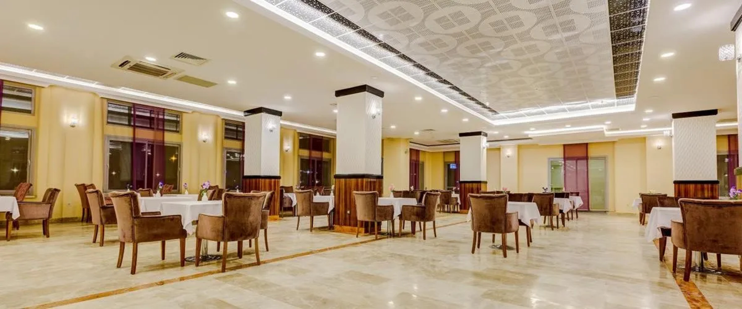Kaynesia Hotel