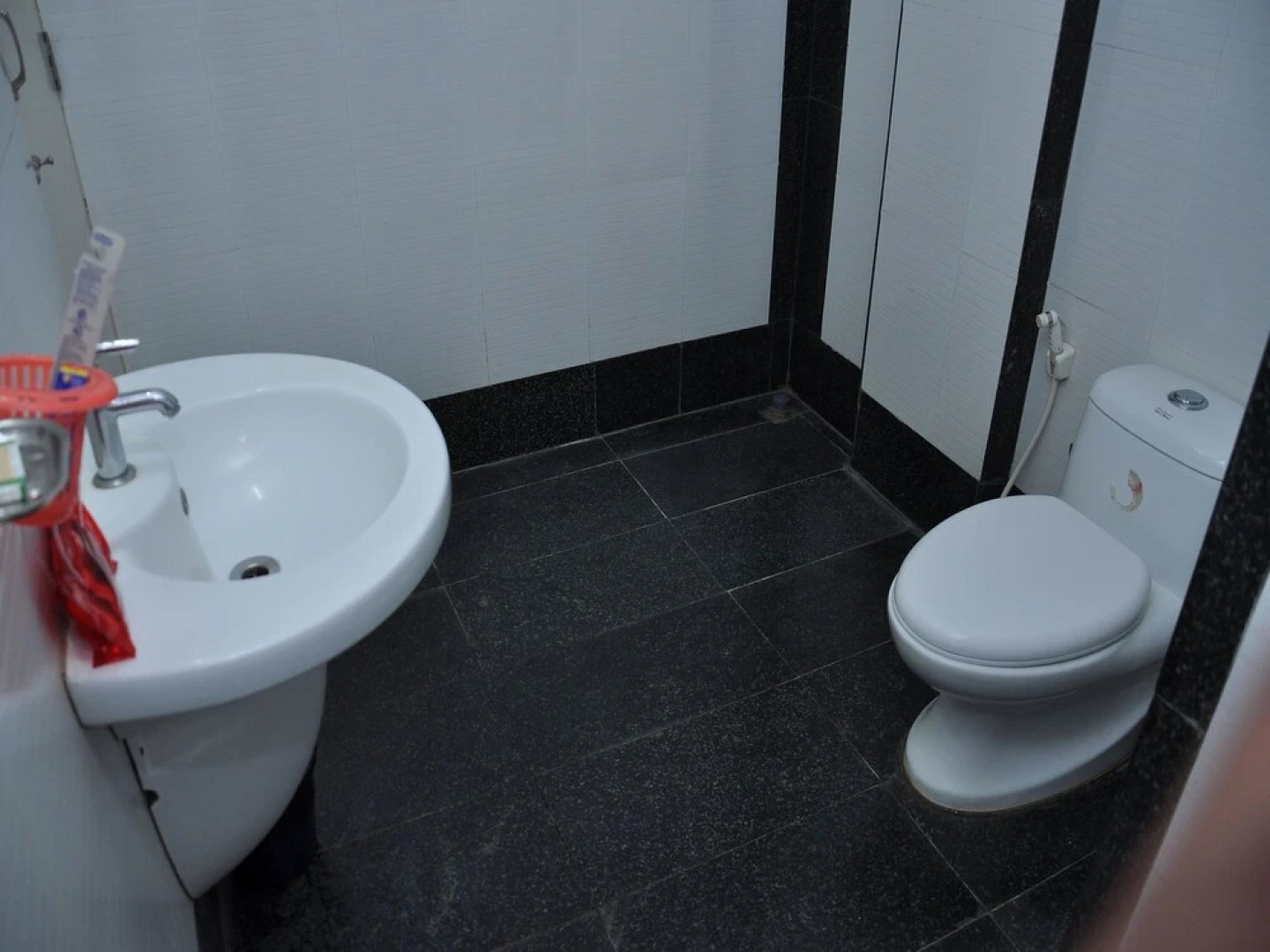 7th Heaven Service Apartment