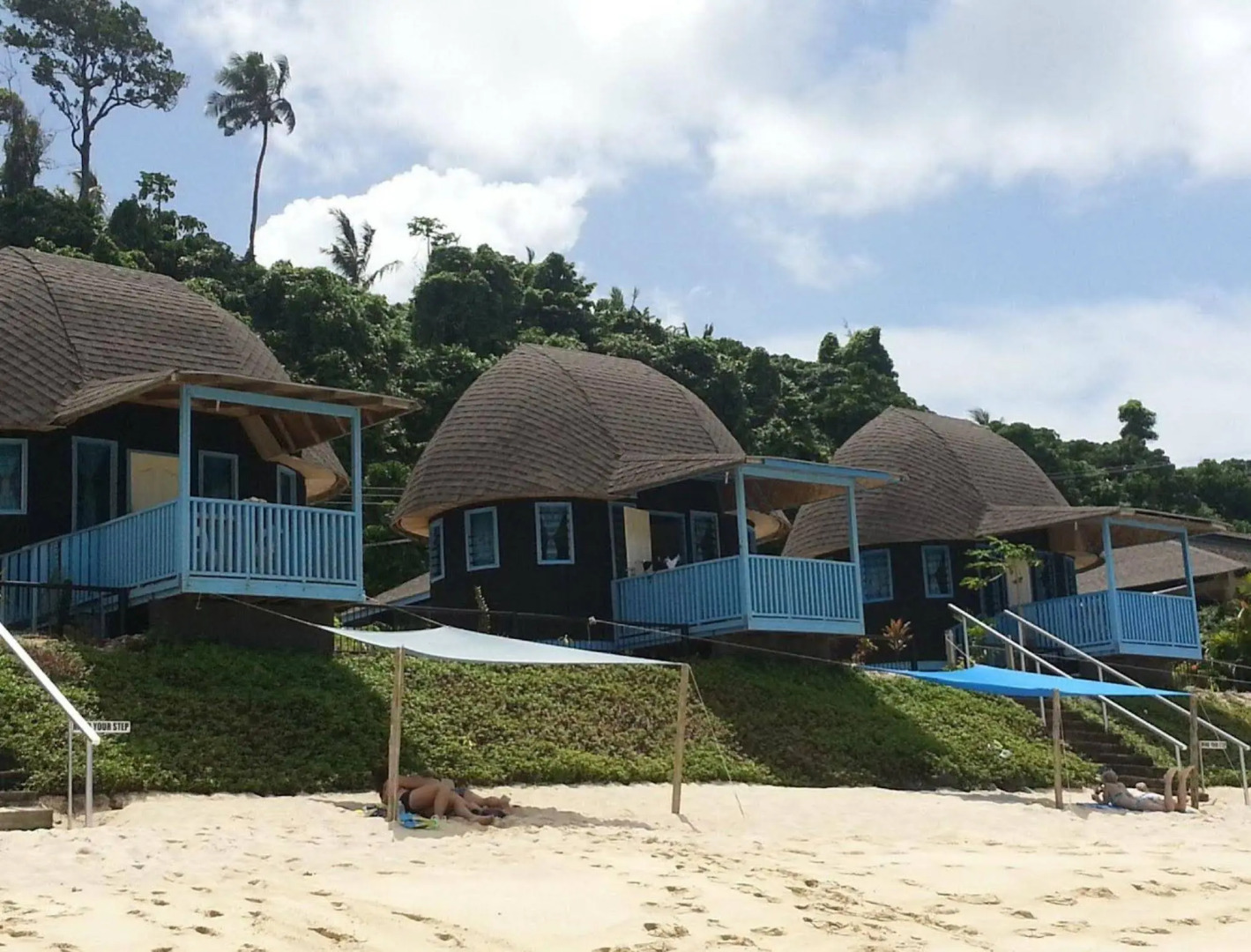 Litia Sini Beach Fales