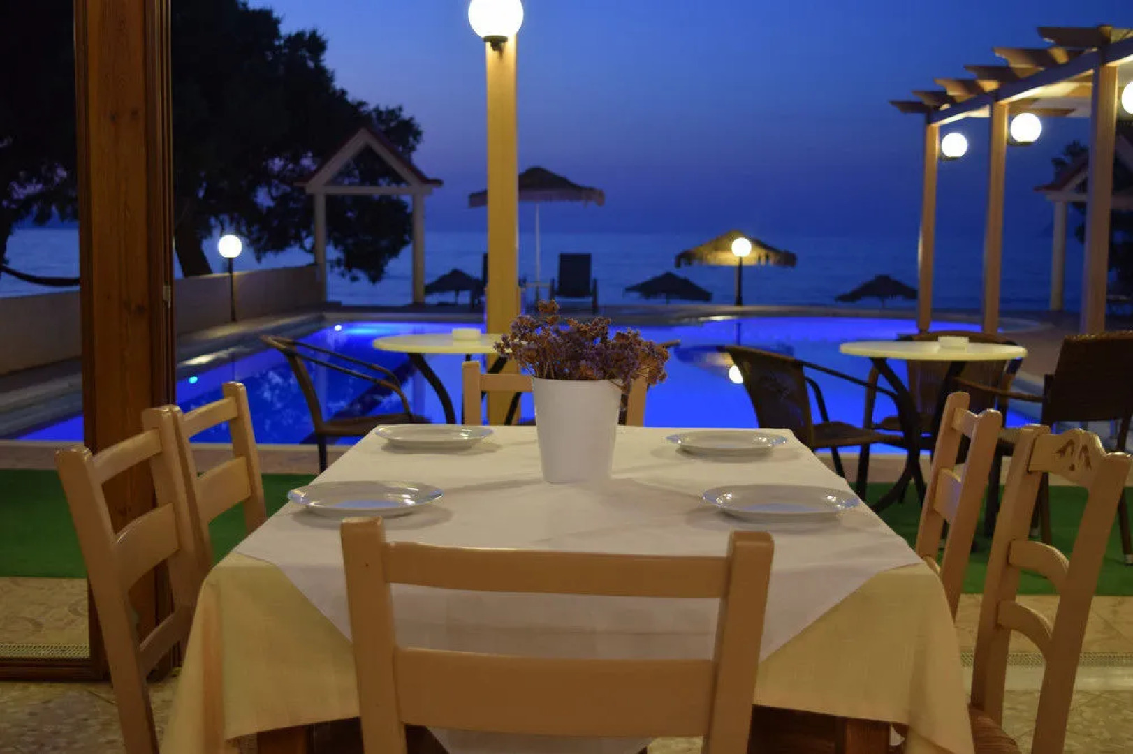 Mesogios Beach Hotel