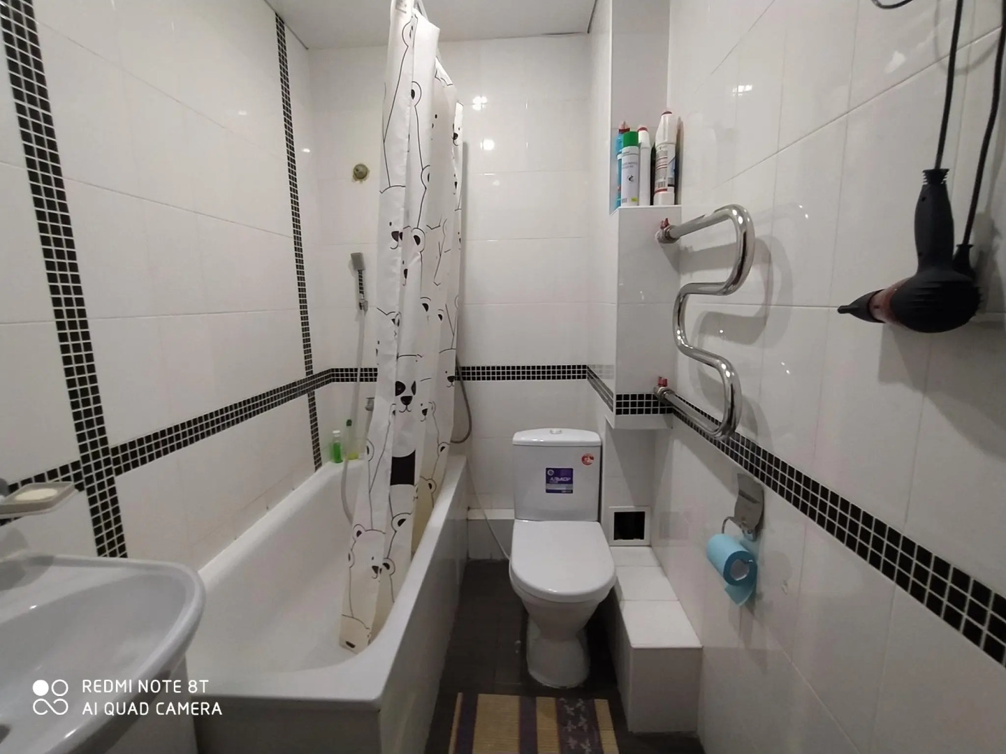 День и ночь на улице Средне-Московская