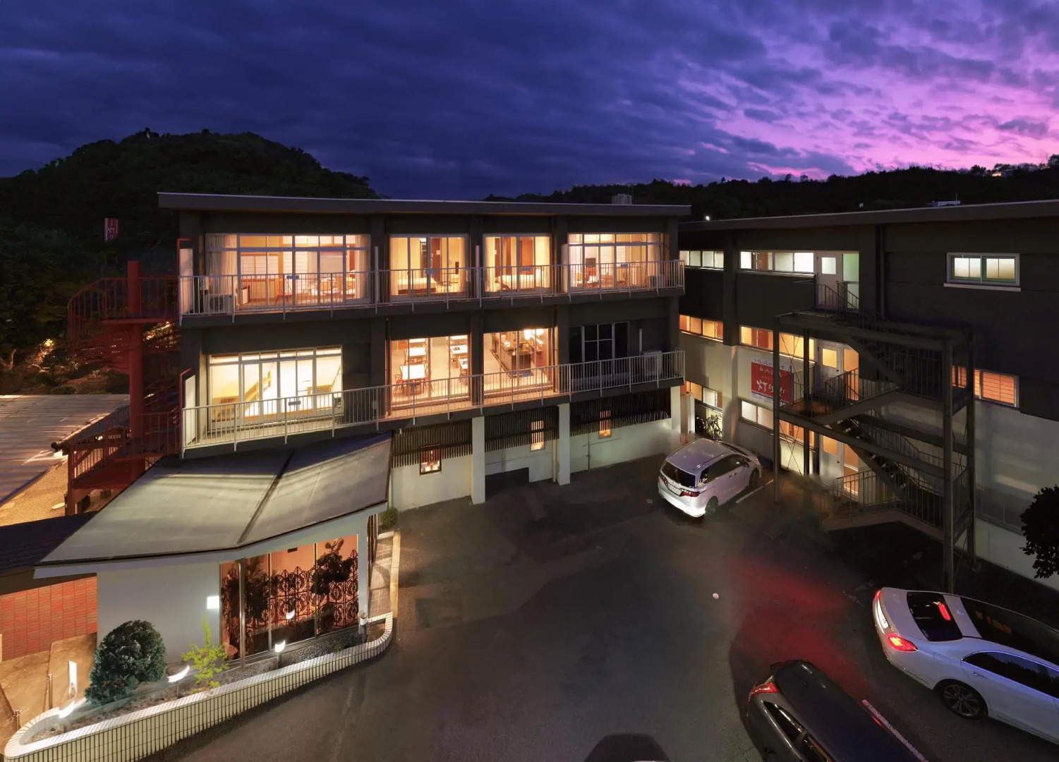 Crystal Ryokan Shirahama Akariya