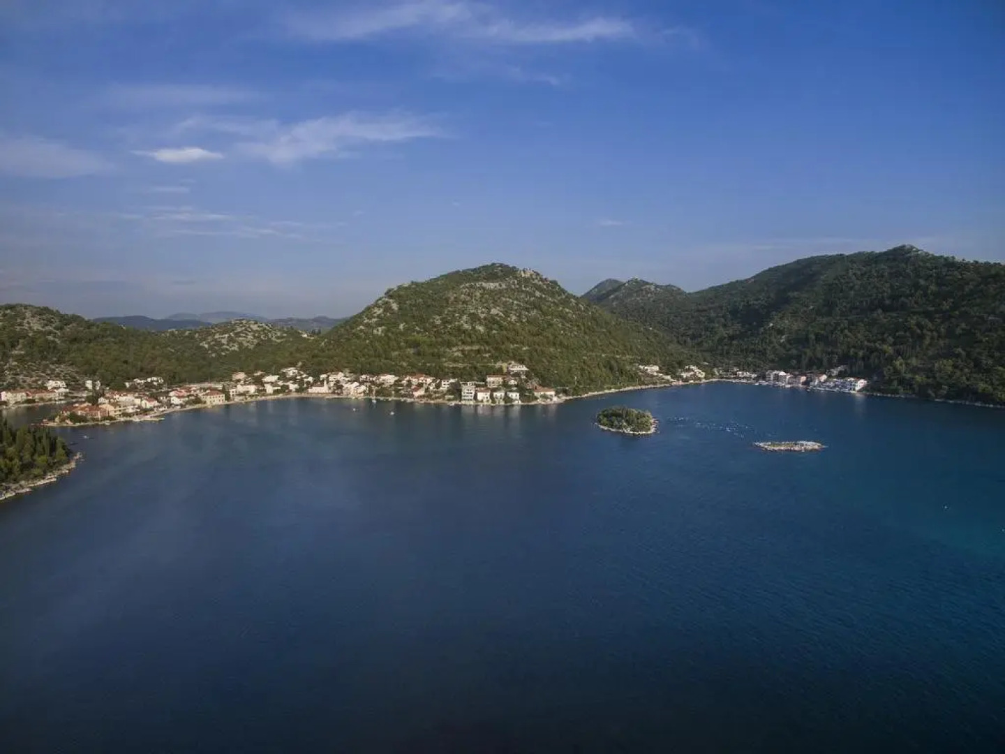 Apartments Tiho & Jelena