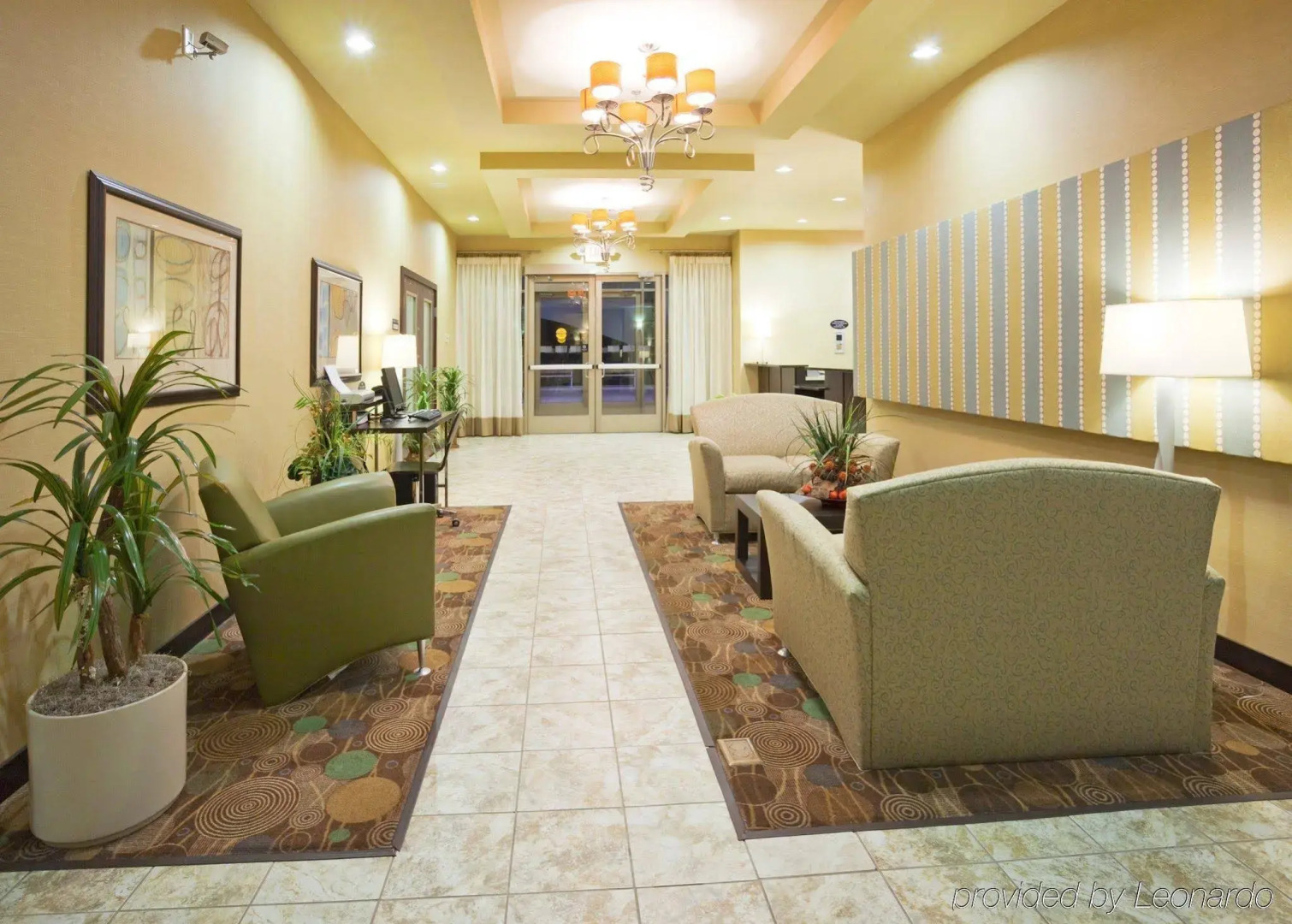 Holiday Inn Express & Suites Eau Claire North by IHG