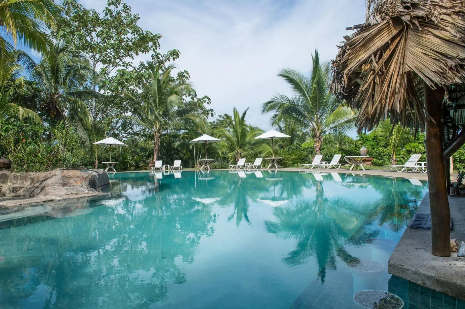 Popa Paradise Beach Resort